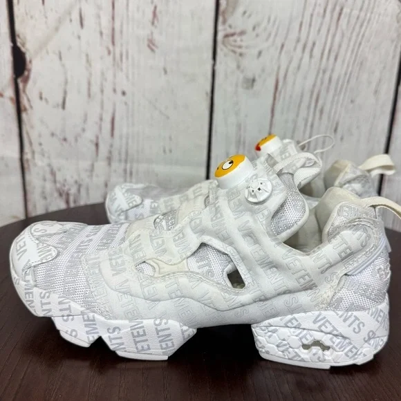 VETEMENTS X REEBOK instapump fury OG emoji white sneakers Men’s 6 Women’s 7 GUC - Picture 14 of 17